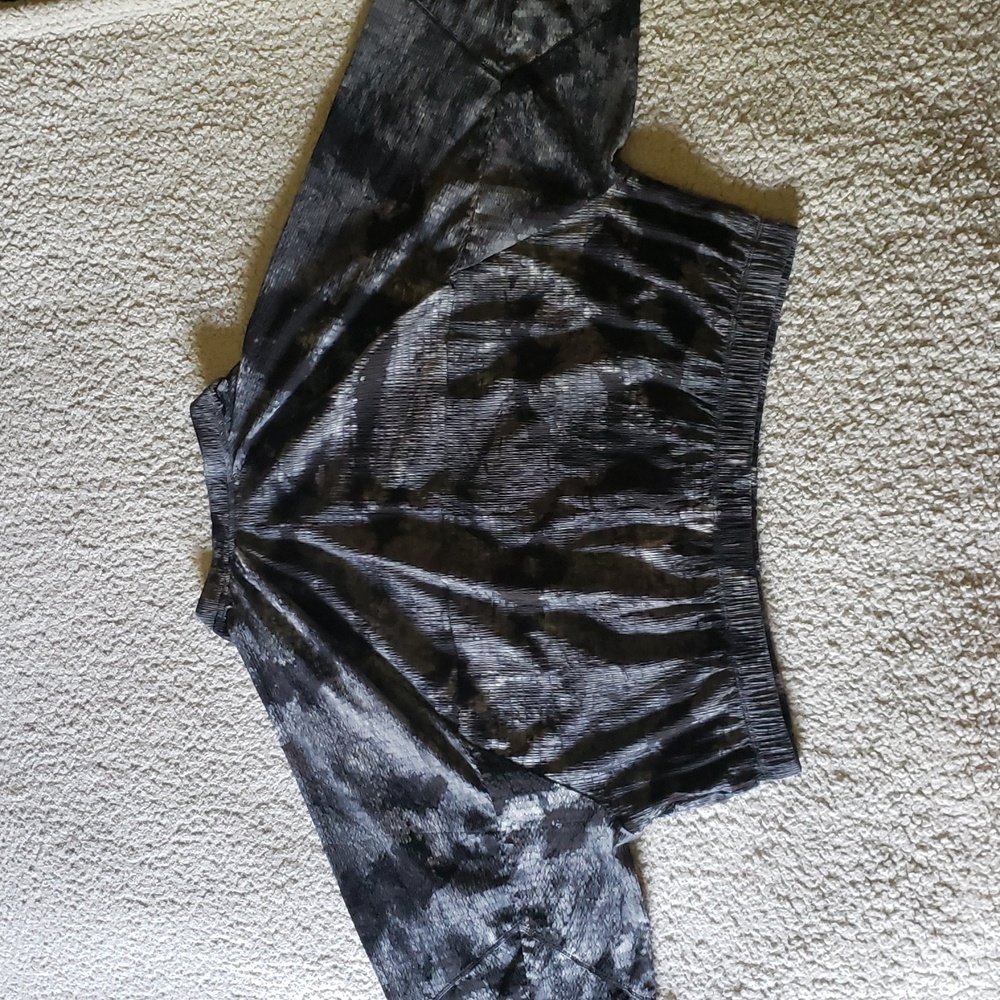 NWOT Gymshark Elevate Woven Lightweight Full Zip Jacket in Coin Grey Spray Dye - Picture 12 of 16